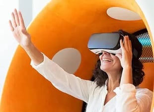Virtual-Reality-in-klantcontact-2.jpg
